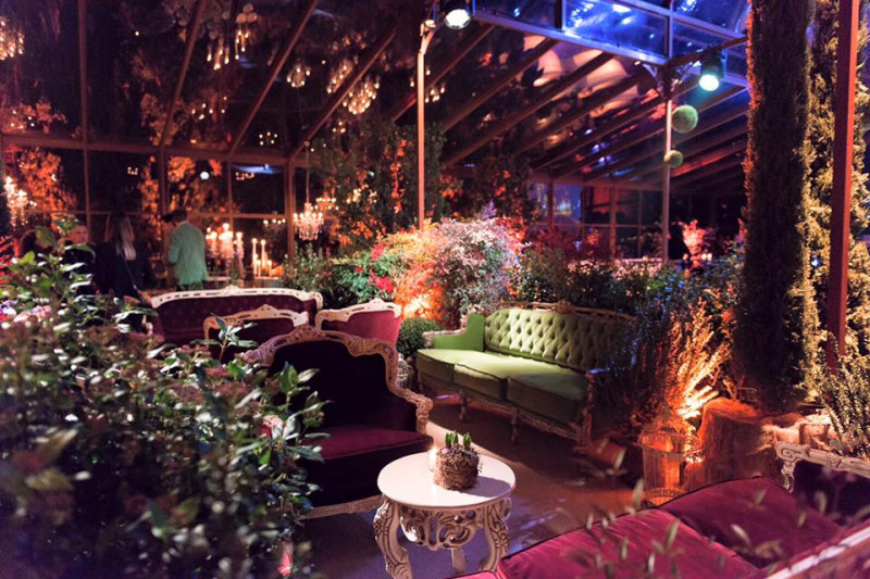 spooky-halloween-wedding-inspirations