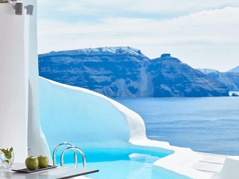 5-best-santorini-hotels-part-2