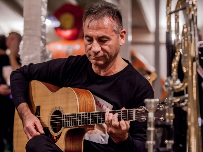 carlo-calderano-acoustic-solo-guitar