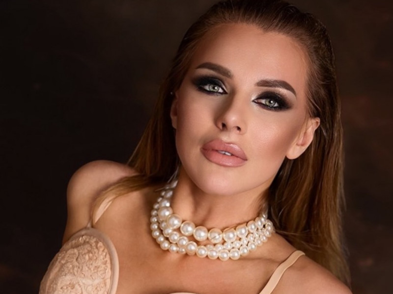 katie-beauty-makeup-artist